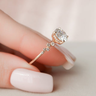 Bague de fiançailles avec halo caché en moissanite de forme ronde de 2,0 ct