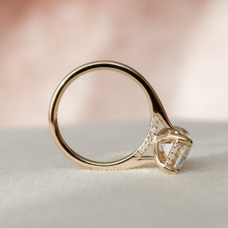 Anillo de compromiso con halo oculto de moissanita de talla esmeralda de 2,0 CT a 4,0 CT