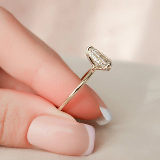 Bague de fiançailles de mariée avec solitaire en moissanite taille poire de 1,35 ct et halo caché 