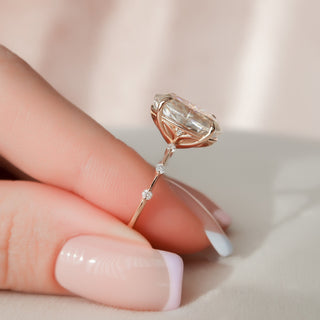 Anillo de compromiso con diamantes de moissanita pavé ovalado de 5,0 quilates para mujer 