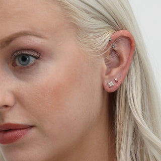 Boucles d'oreilles célestes en forme d'étoile avec diamants taille ronde pour elle 