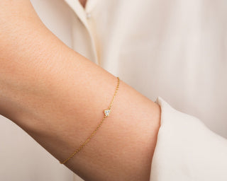 Round Cut Diamond Tiny Heart Bracelet for Valentine Gift