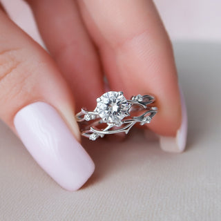 1.0 CT Round Shaped Moissanite Twig Style Engagement Ring