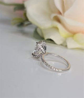 1.0-3.0 CT Oval Cut Hidden Halo Lab Grown Diamond Engagement Ring