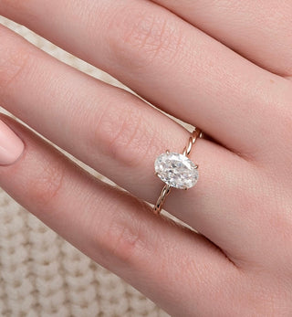 Bague de fiançailles avec halo caché en moissanite de forme ovale de 2,0 ct