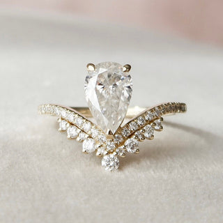 1.50CT Pear Cut Moissanite Chevron Vintage Engagement Ring