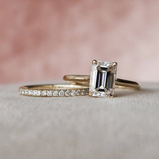 Bague de fiançailles de mariée avec halo de diamants en moissanite taille émeraude de 2,30 ct 