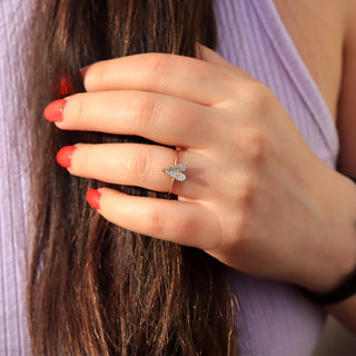 Anillo de diamantes de talla redonda con forma de corazón pavé pequeño para regalo de San Valentín