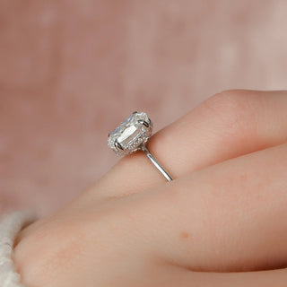 Bague de fiançailles de mariée avec solitaire en moissanite à taille ovale de 1,50 ct 