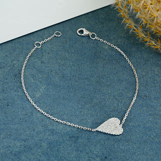 Pulsera con forma de corazón y pavé de diamantes de talla redonda para ella