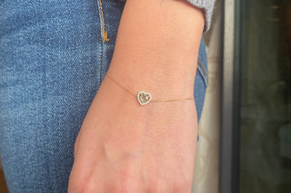 Pulsera con halo de diamantes en forma de corazón para regalar en San Valentín