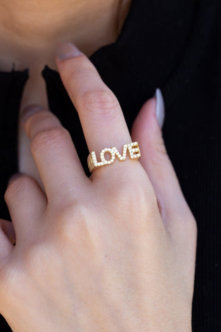 Anillo de diamantes con palabra Love de corte redondo, regalo de San Valentín