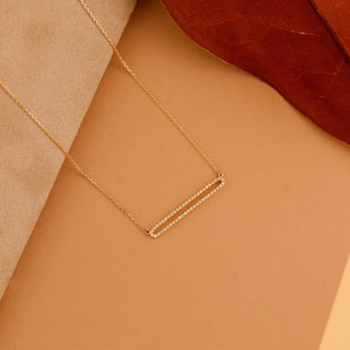 Collier en forme de rectangle avec diamants taille ronde pour elle 