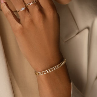 Brazalete de moissanita con diamantes de talla redonda y baguette 