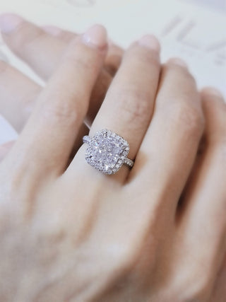 Anillo de compromiso con diamantes cultivados en laboratorio de halo doble y talla cojín de 1,0 a 3,0 quilates