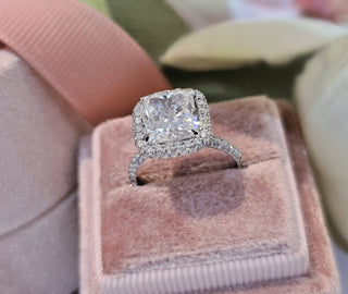 1.0-3.0 CT Cushion Double Halo Lab Grown Diamond Engagement Ring