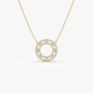 Collier avec pendentif en forme de cercle en diamant taille baguette et ronde pour elle 