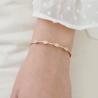 Pulsera de moissanita con diamantes de talla redonda para mujer