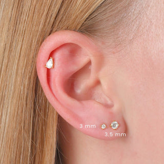 Boucle d'oreille en cartilage avec diamant taille ronde pour elle 