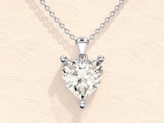 Collier solitaire en diamant taille cœur et moissanite pour femme