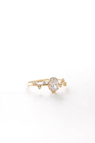 Bague de fiançailles unique en or 14 carats avec diamant taille ovale 