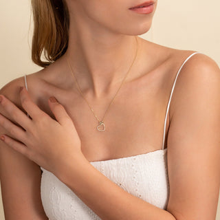 Collar con corazón de diamantes de talla redonda para ella