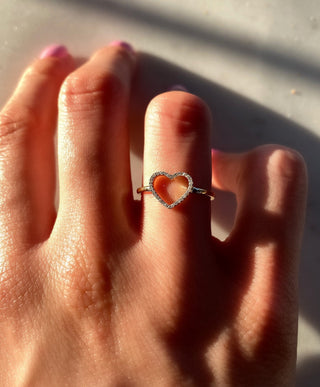 Anillo de diamantes de talla redonda con corazón abierto, regalo para mujer