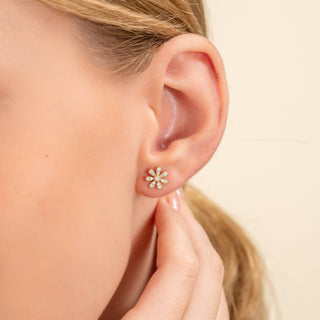 Pendientes de diamantes de moissanita con diseño floral redondo de 0,18 quilates para mujer 