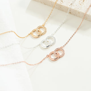 Collier à cercles entrelacés en diamants taille ronde pour elle