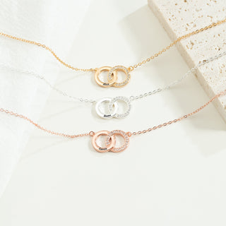 Collier à cercles entrelacés en diamants taille ronde pour elle