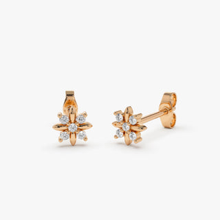 Boucles d'oreilles à tige en diamant floral, cadeau d'anniversaire pour femme