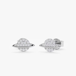 Boucles d'oreilles à tige en diamant Saturn Moissanite ronde de 0,13 ct pour femmes