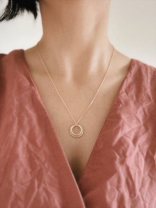 Collier double cercle en or massif 14 carats pour femme 