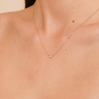 Collier à quatre pierres en diamant taille baguette pour femme 