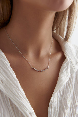 Collier Smile en or massif 14 carats avec diamants taille ronde pour elle 