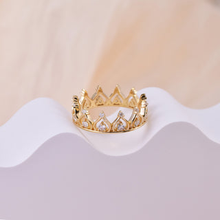 Bague de reine unique avec couronne de diamants taille ronde pour cadeau de Noël