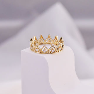 Bague de reine unique avec couronne de diamants taille ronde pour cadeau de Noël