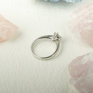 Anillo de compromiso con diamante solitario de moissanita de talla redonda de 1,0 CT a 2,0 CT