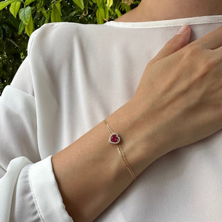 Bracelet halo de diamants avec pierre de naissance de juillet et rubis en forme de cœur