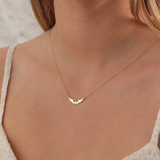 Collier chauve-souris délicat d'Halloween en or 14 carats pour femme