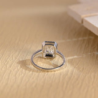 Bague de fiançailles avec halo de diamants en moissanite taille émeraude de 2,0 à 3,0 ct