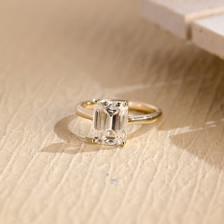 Bague de fiançailles avec diamant solitaire en moissanite taille émeraude de 2,50 à 3,50 ct