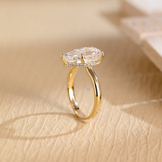 Anillo de compromiso con halo oculto de diamantes de moissanita de talla pera de 2,50 ct a 3,50 ct