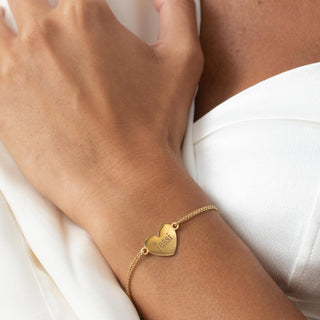 Pulsera de corazón de oro grabada personalizada Pulsera de regalo para ella