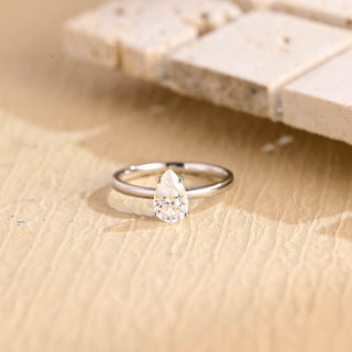 Bague de fiançailles avec diamant solitaire en moissanite taille poire de 1,0 à 2,0 ct