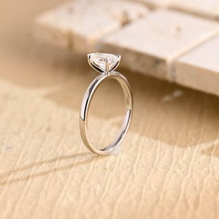 Anillo de compromiso con diamante solitario de moissanita de talla pera de 1,0 CT a 2,0 CT