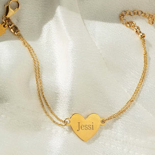 Pulsera de corazón de oro grabada personalizada Pulsera de regalo para ella