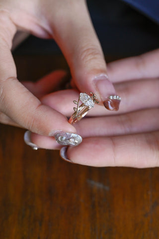 Bague de fiançailles avec diamant en forme de brindille de moissanite taille marquise de 1,0 à 2,0 ct