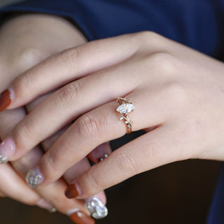 Bague de fiançailles avec diamant en forme de brindille de moissanite taille marquise de 1,0 à 2,0 ct