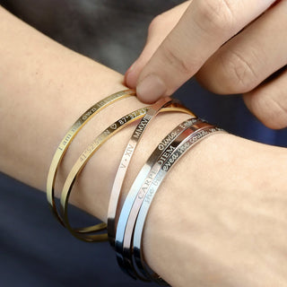 Bracelets manchettes gravés personnalisés pour femmes